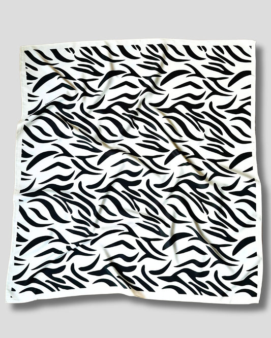 LARGE SQUARE ZEBRA SCARF | WHITE, BLACK | 90X90 CM