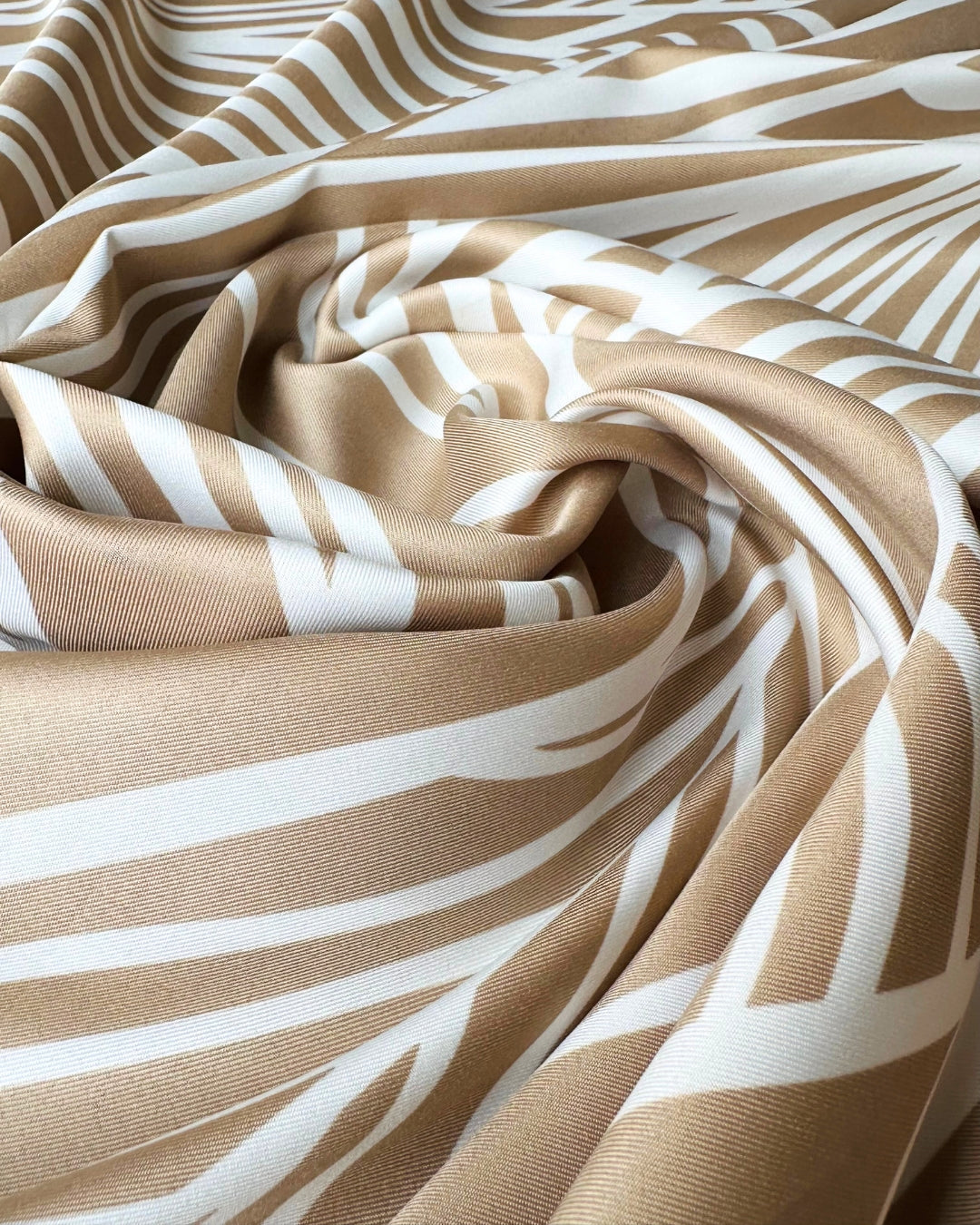 LARGE SQUARE LEAF PRINT SCARF | BEIGE, BROWN, WHITE | 90X90 CM