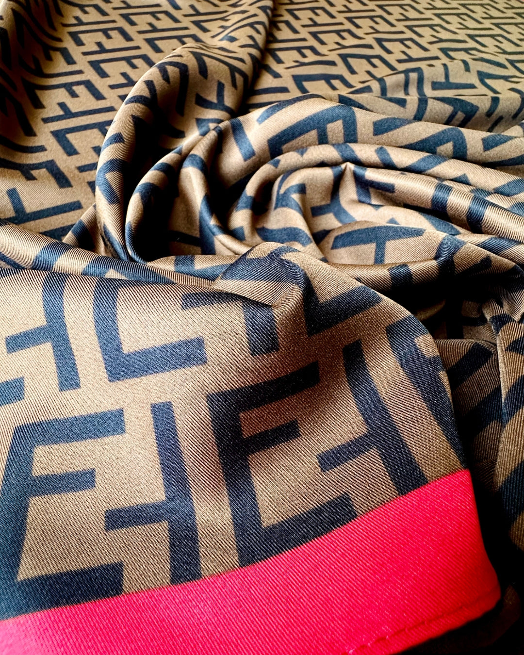 LARGE SQUARE GEOMETRIC SCARF | BROWN, PINK | 90X90 CM